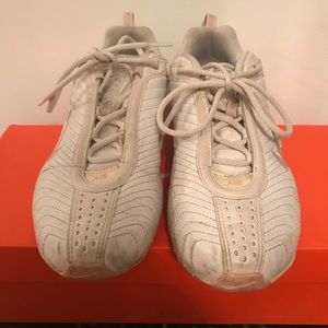 Nike Air women’s shoes